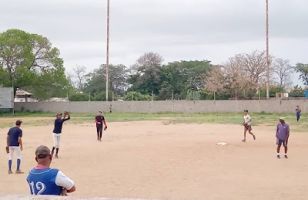 juegos ajedrez maracaibo UNERMB sede secretaria rectorial